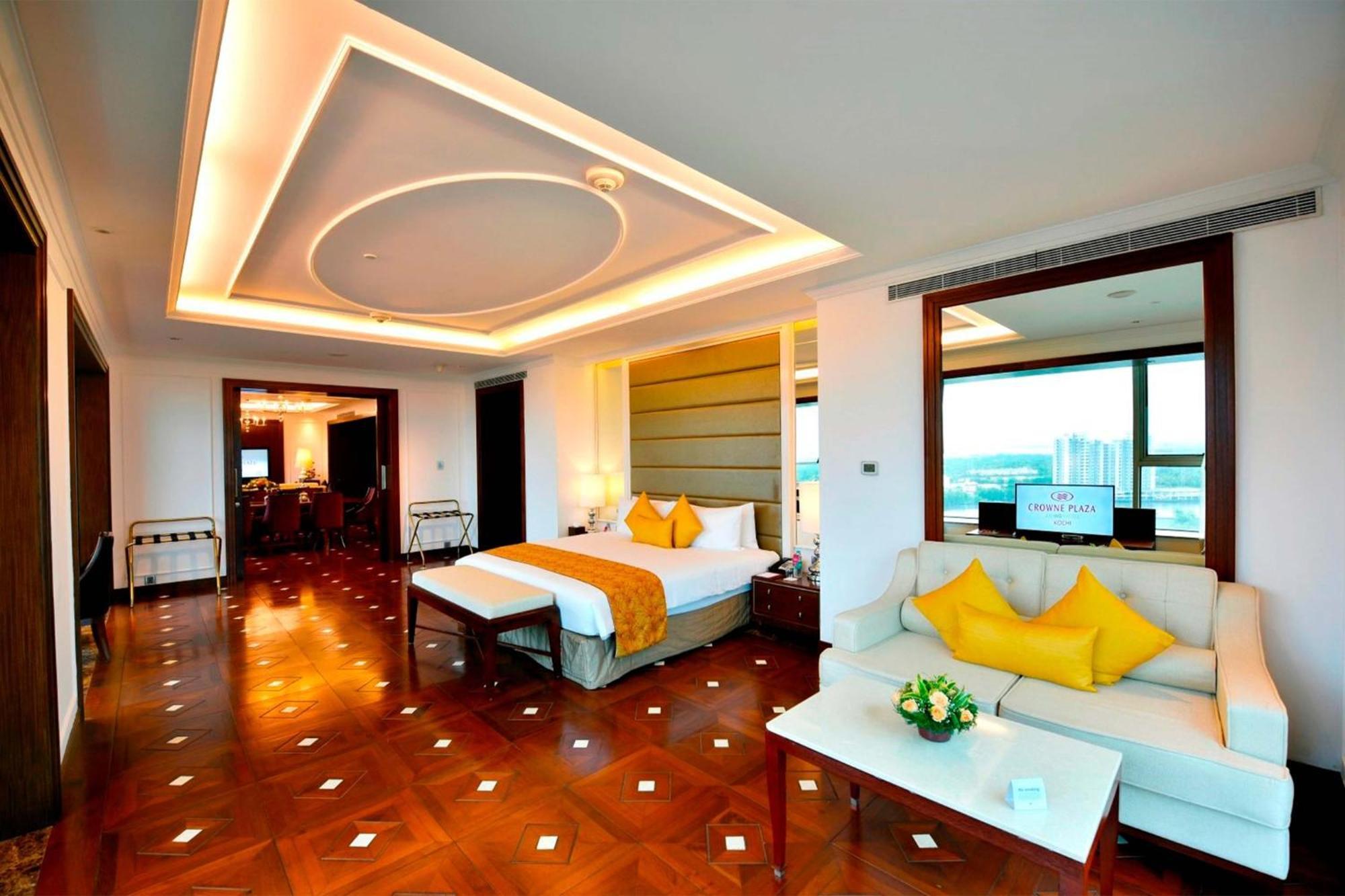 Crowne Plaza Kochi By Ihg Hotel Eksteriør billede Suite